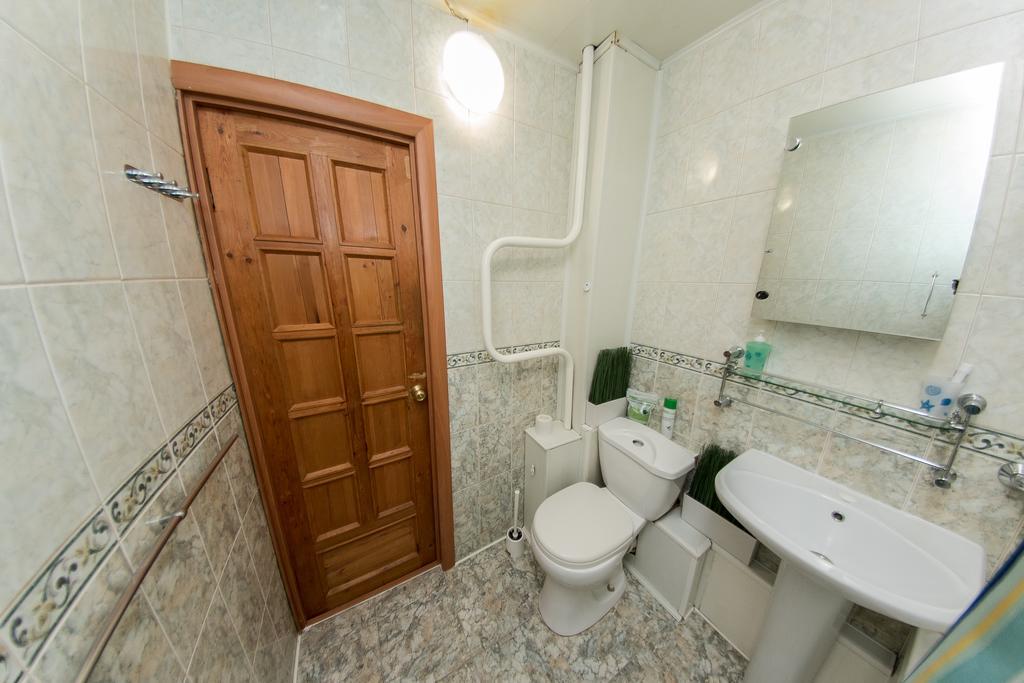 Apartment On 8 Marta 80 JJekaterinburg Rom bilde